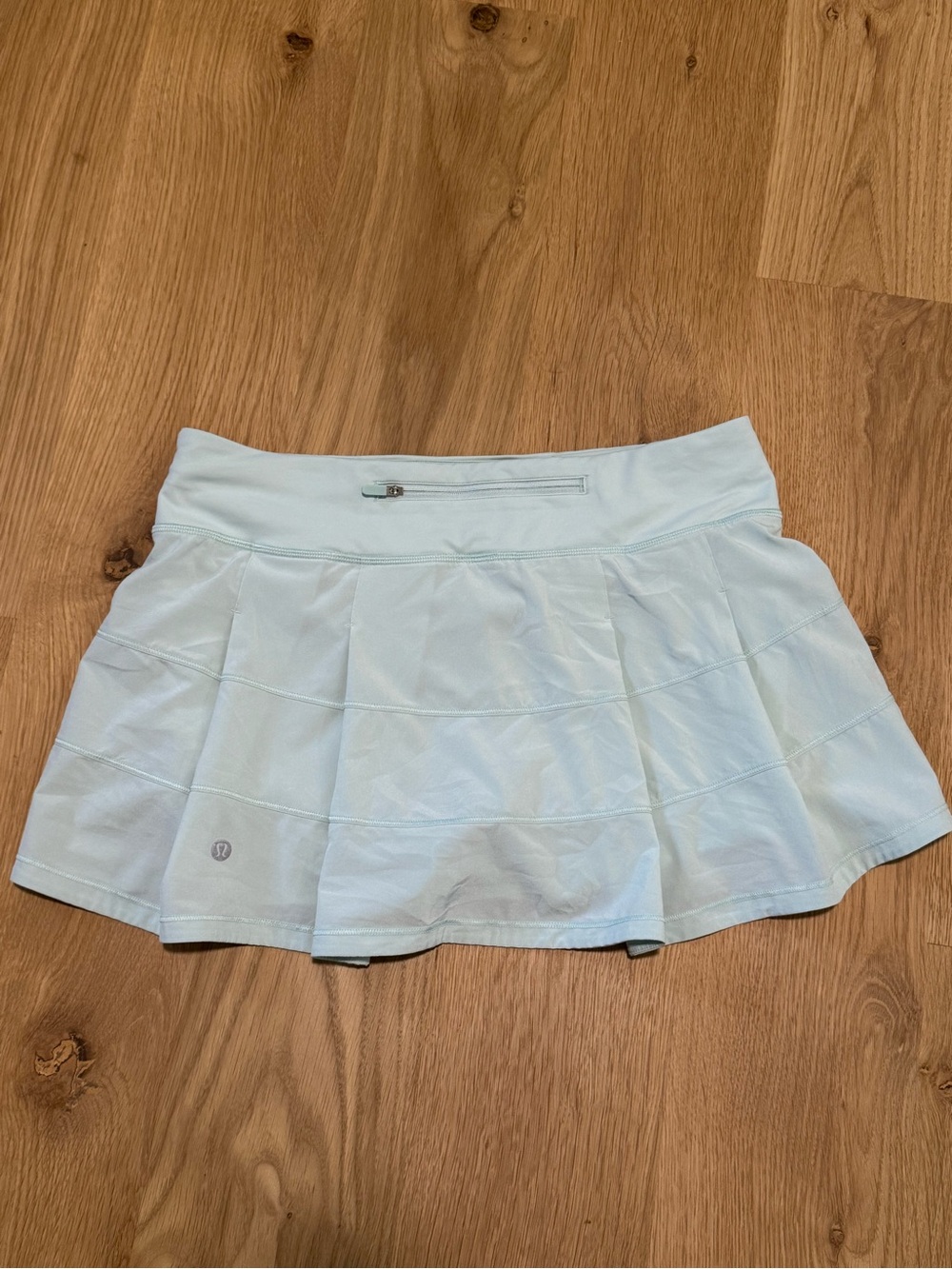 Lululemon Pale Blue Tennis Skirt Back Zip Pocket Size 8